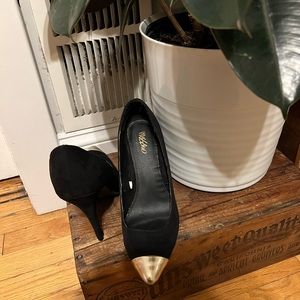 Never Worn Mossimo Black Pumps With Gold Toe, Size 6.5